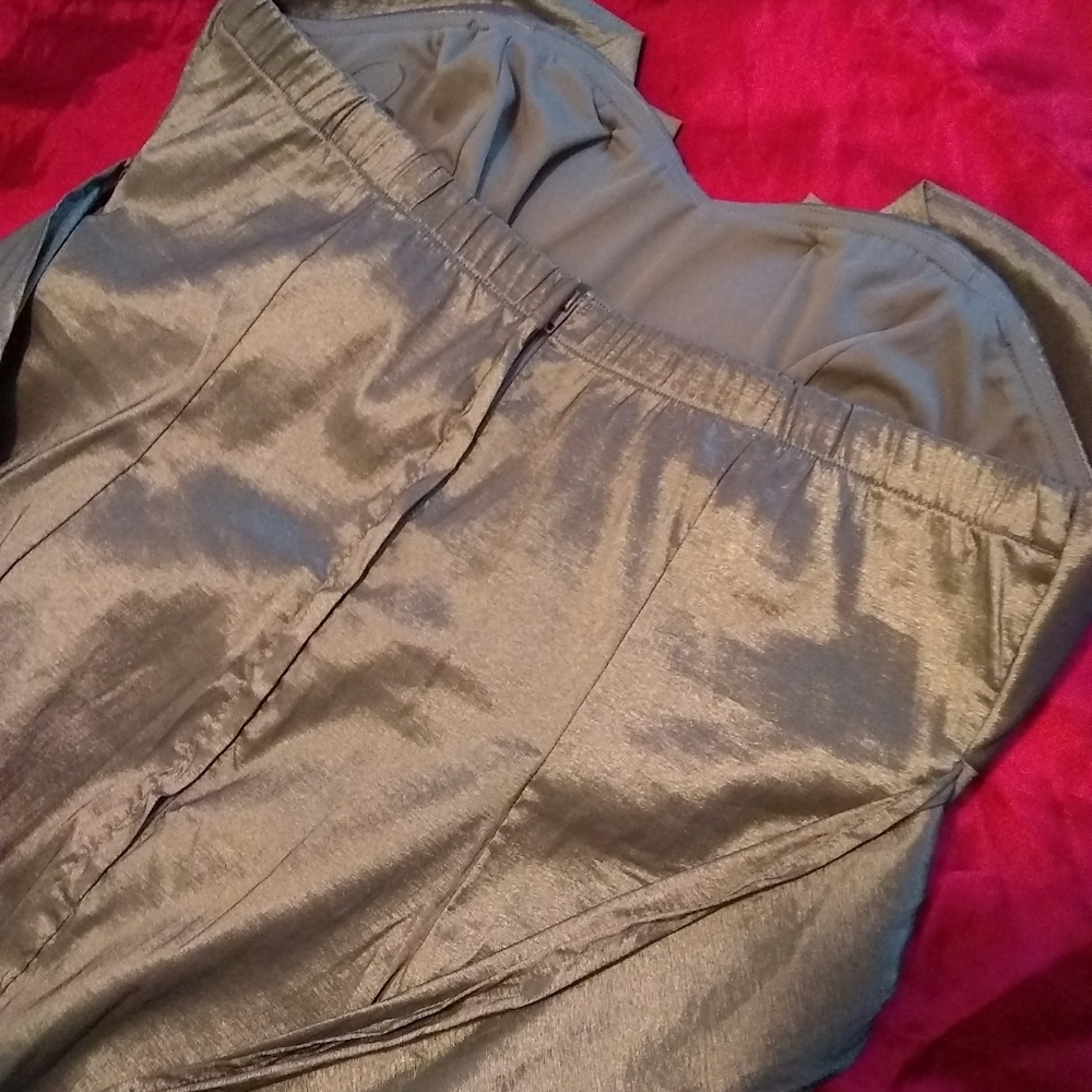 Dress - Picture 5 of 7